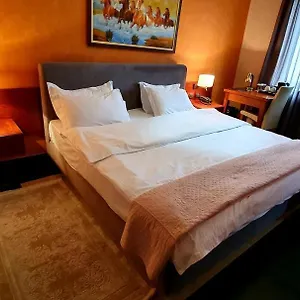 best-western-nov-hotel.hotels-in-tirana.com/