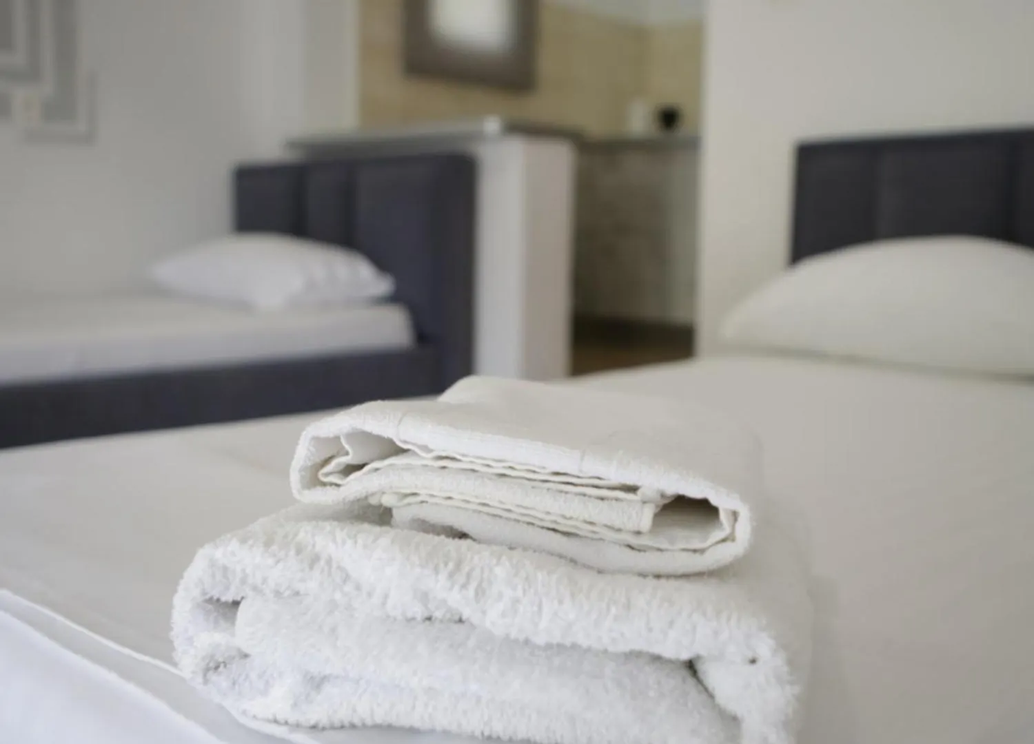 Bed and Breakfast On The Rocks Qeparo Albanien